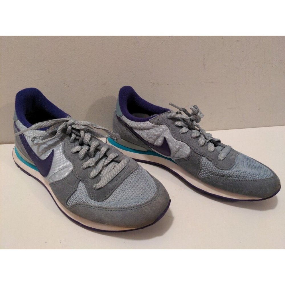 Nike Women's Running Shoes Sz 10 Internationalist Purple Gray Running Sneakers